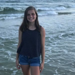 Meet your Posher, Olivia